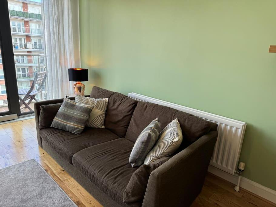 Stylish City Centre 2 Bedroom Apartment With Belfast Cityscape View Buitenkant foto
