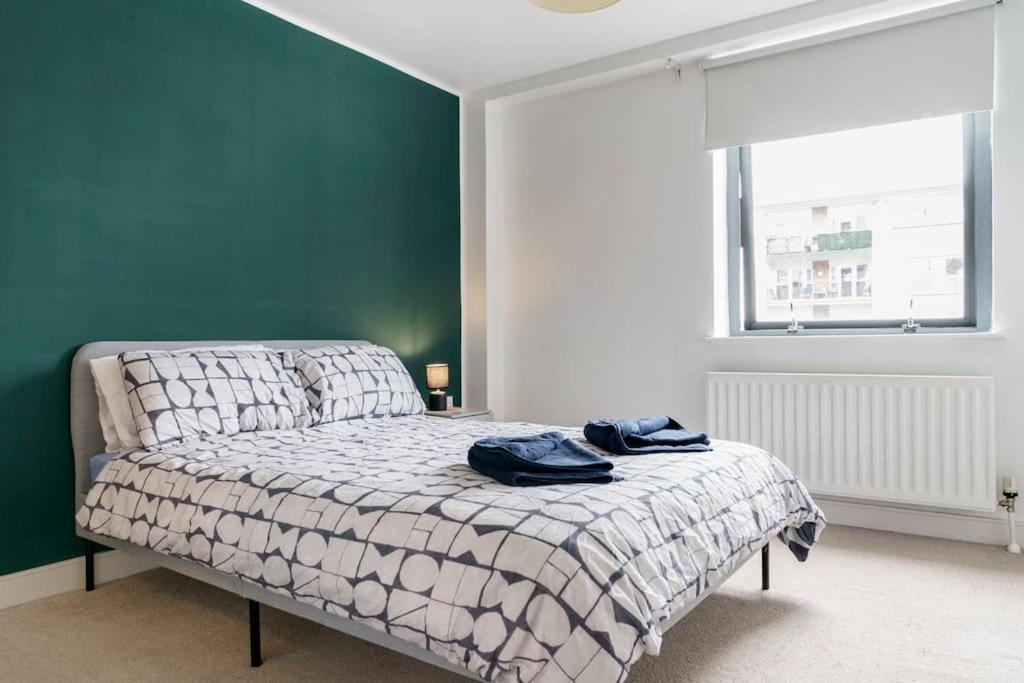 Stylish City Centre 2 Bedroom Apartment With Belfast Cityscape View Buitenkant foto